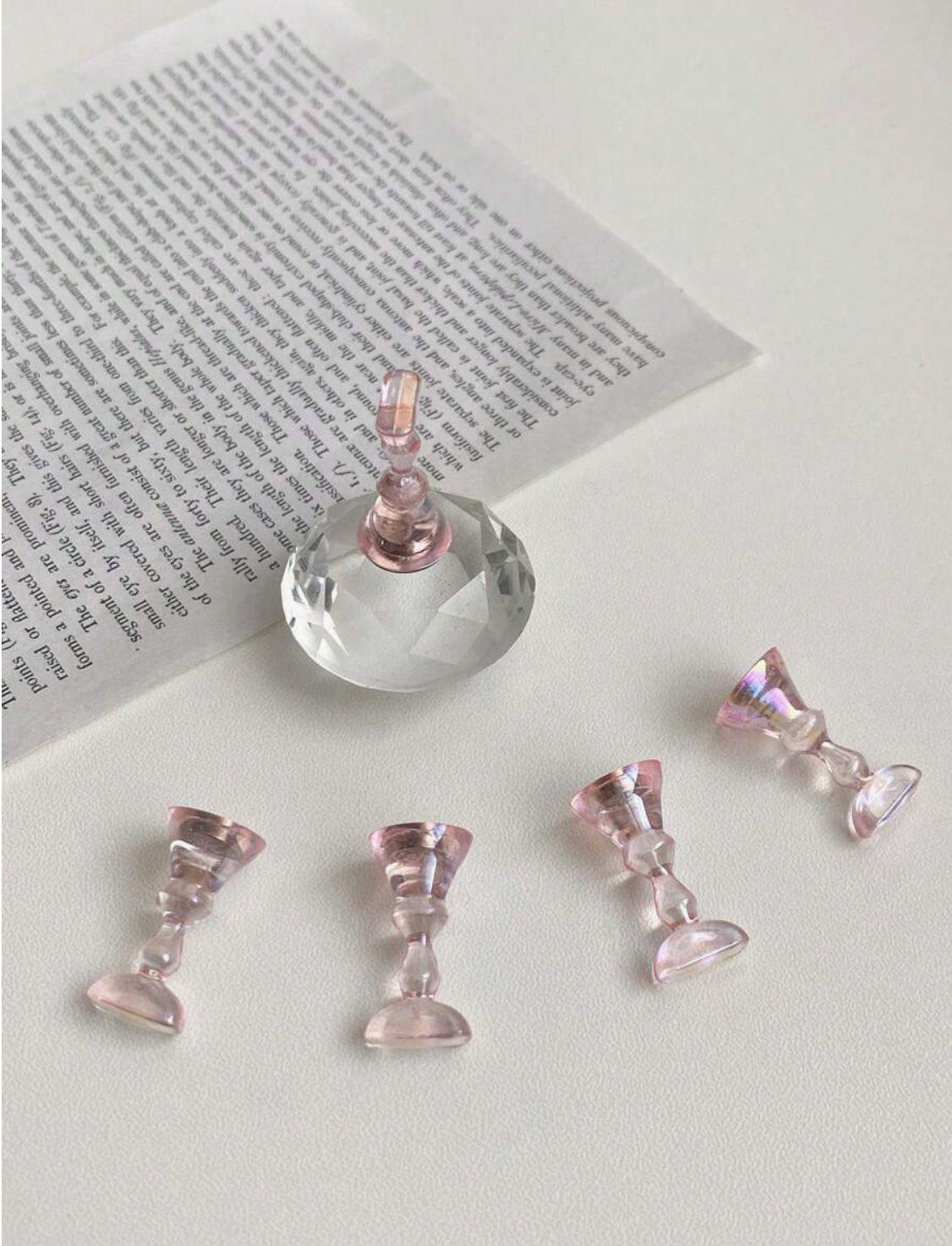 Base de décoration cristal transparent + 5 supports