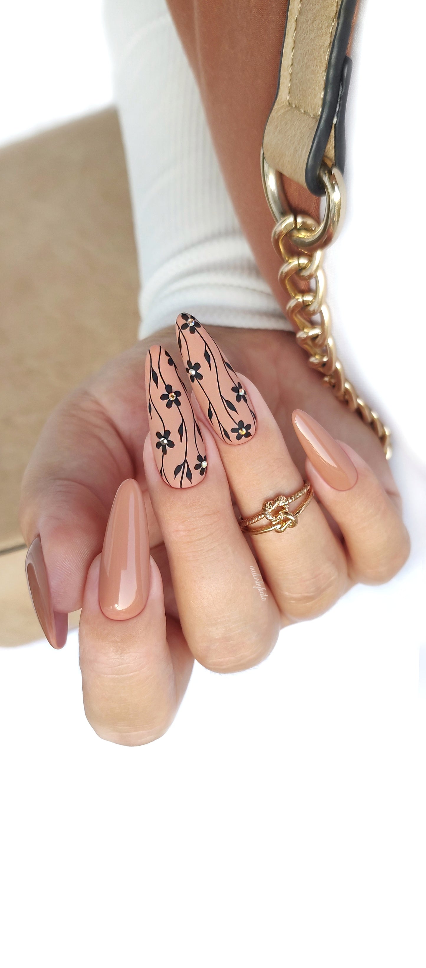 Gel Polish Albino Cappuccino - 323, 6 ml
