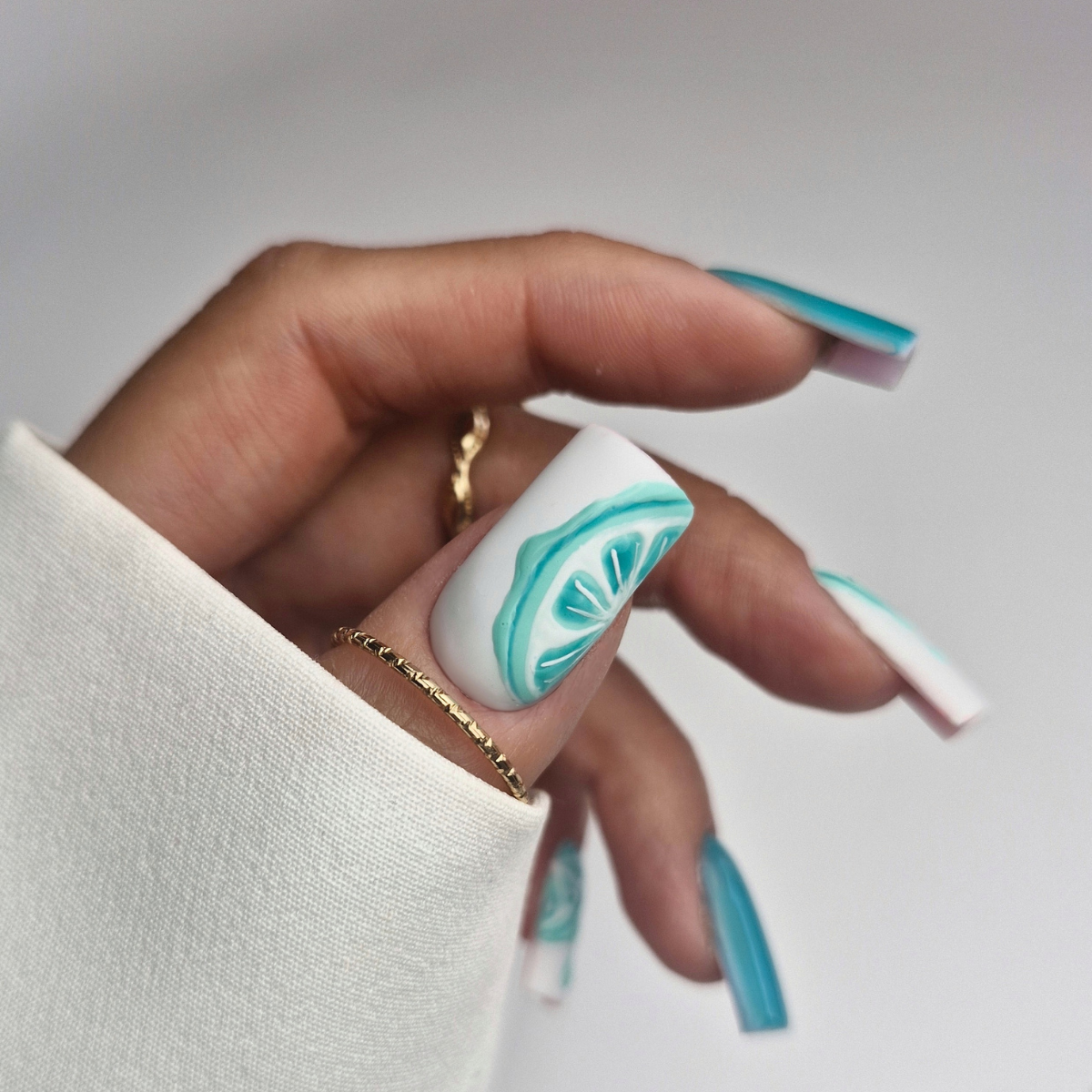 Gel Polish Noisequeen - 237, 6 ml
