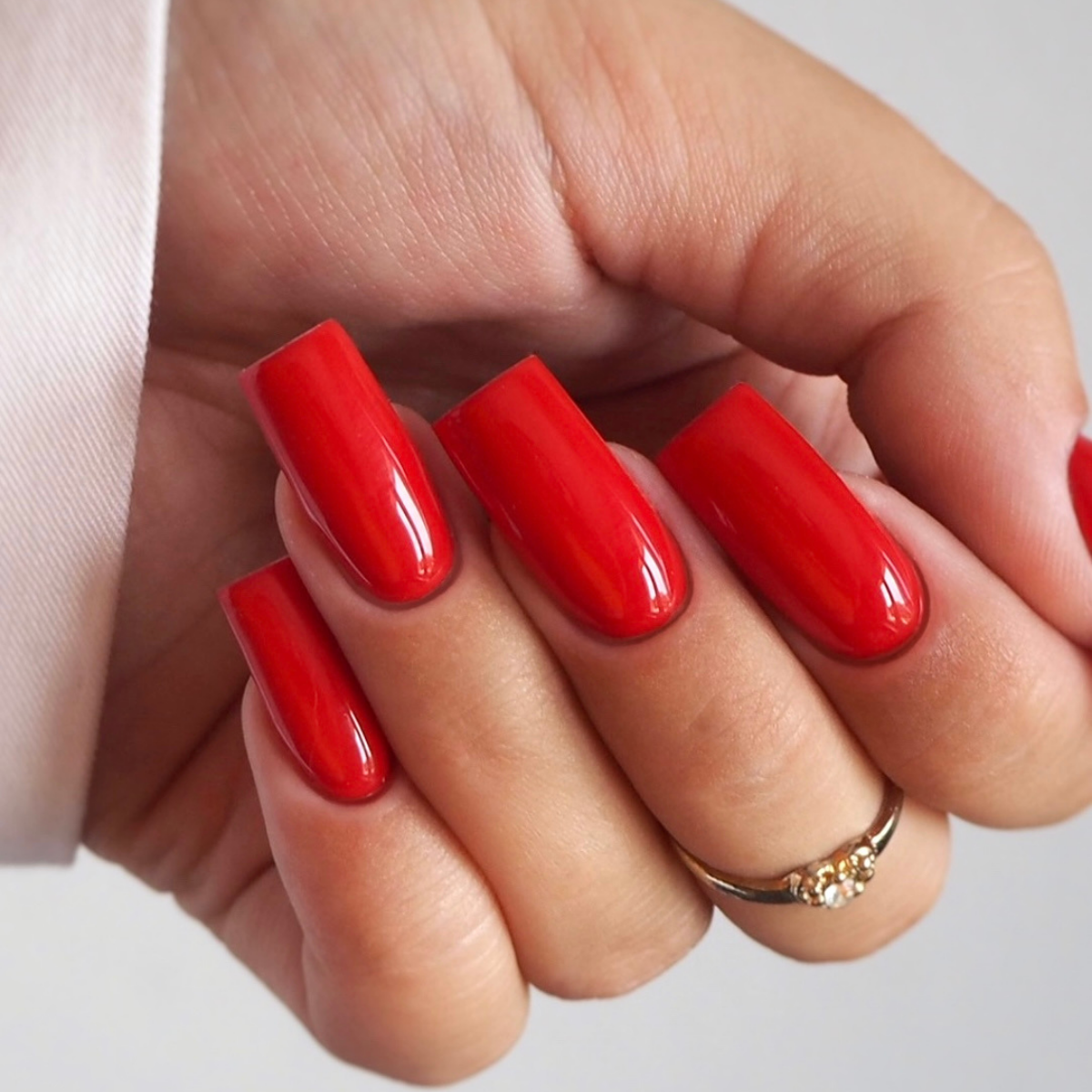 Gel Polish Little Red Alert - 601, 6 ml